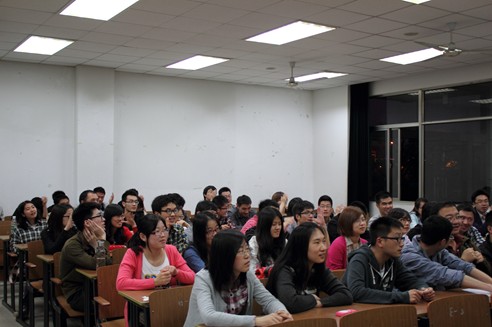 “与导师共话成人电影